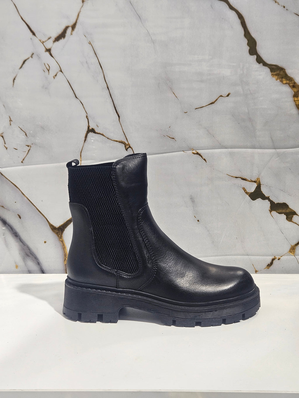 STYLE - NERO LISCIO PELLE