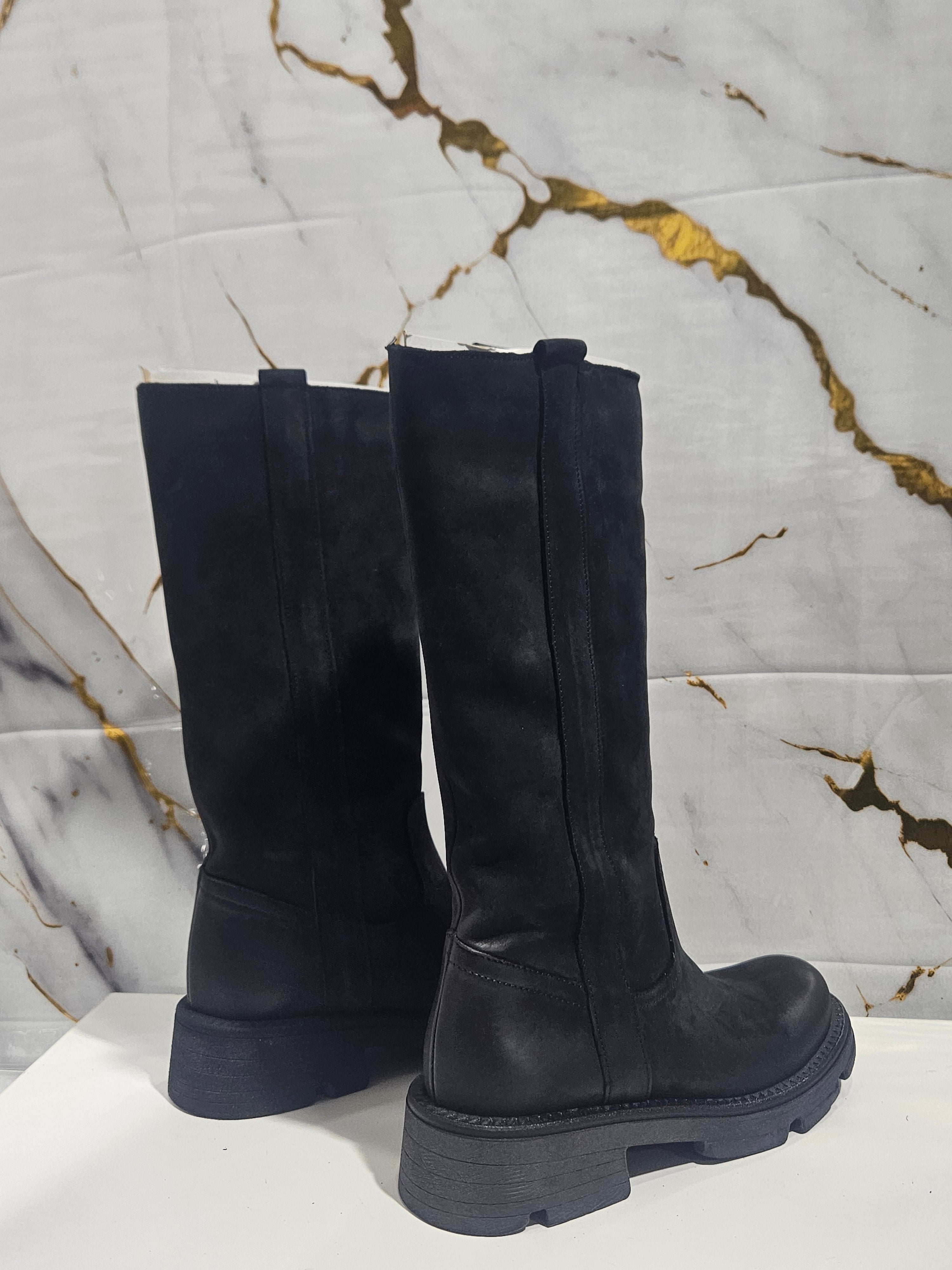 Stivale Alto in Pelle - Nero