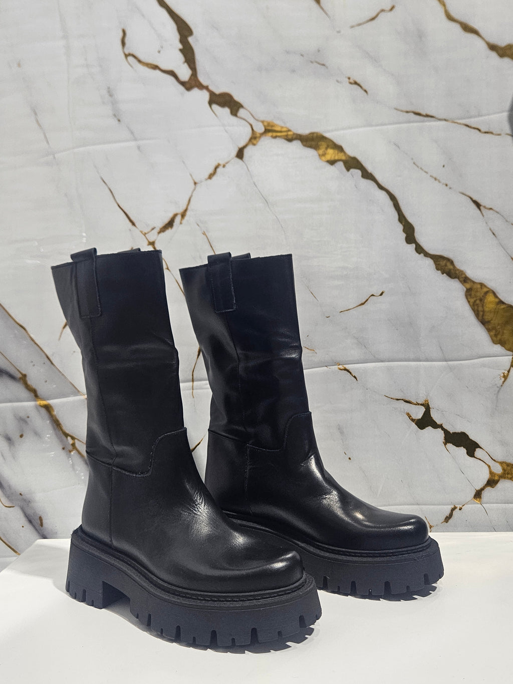 Stivale Alto in Pelle - Nero