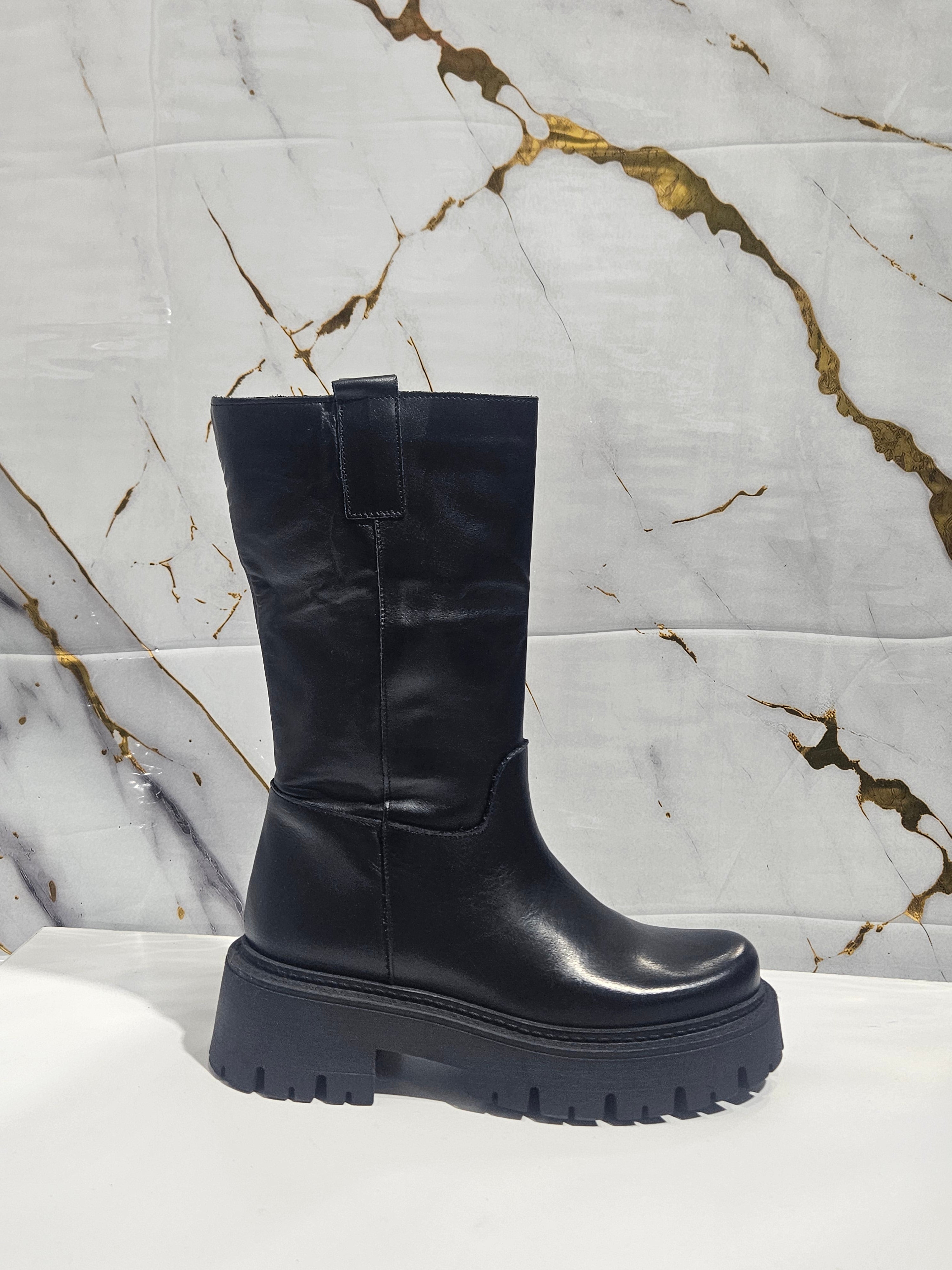 Stivale Alto in Pelle - Nero