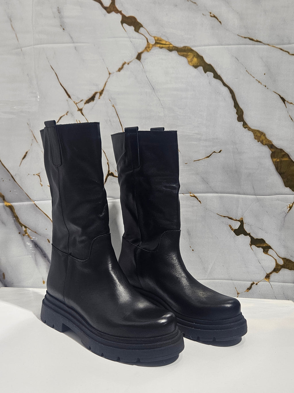 Stivale Alto in Pelle - Nero