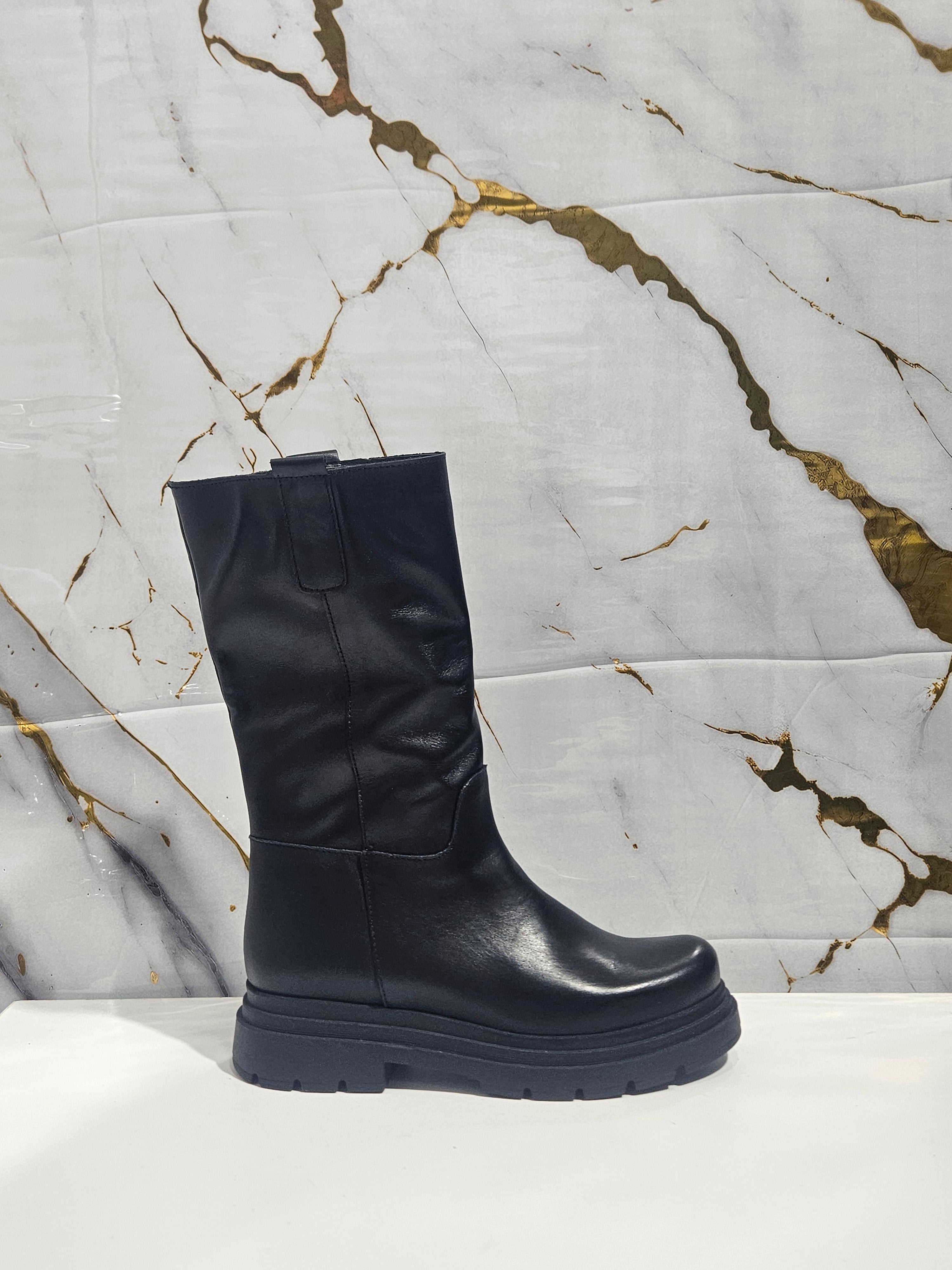 Stivale Alto in Pelle - Nero