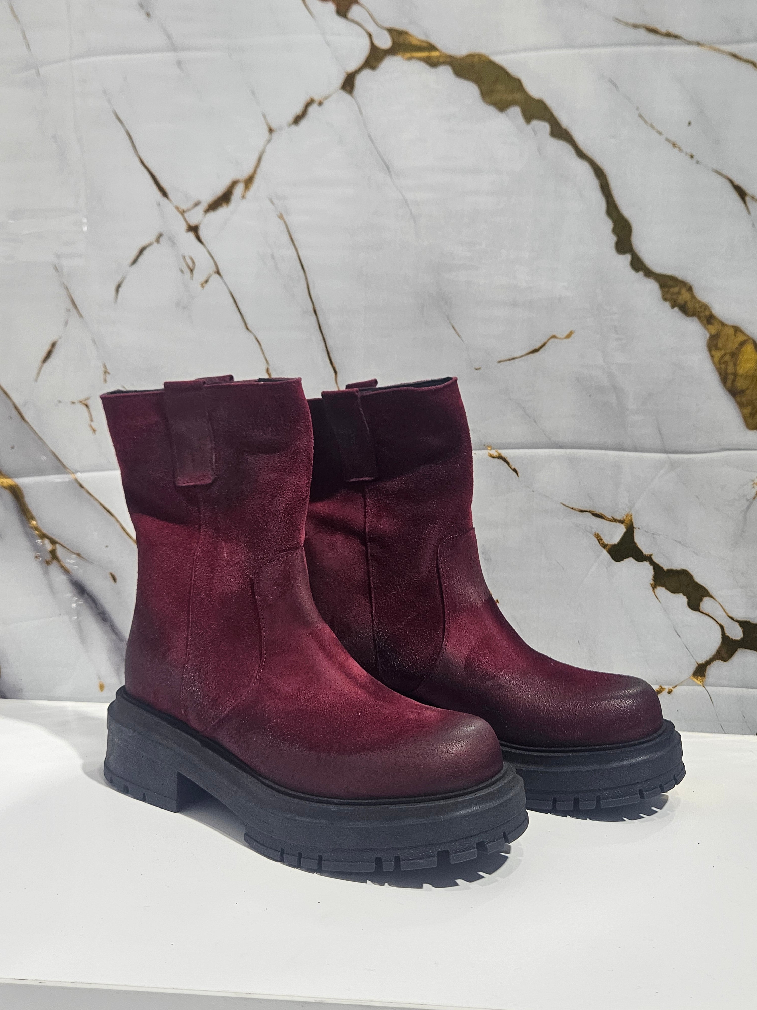 ADELE - Camoscio Bordeaux