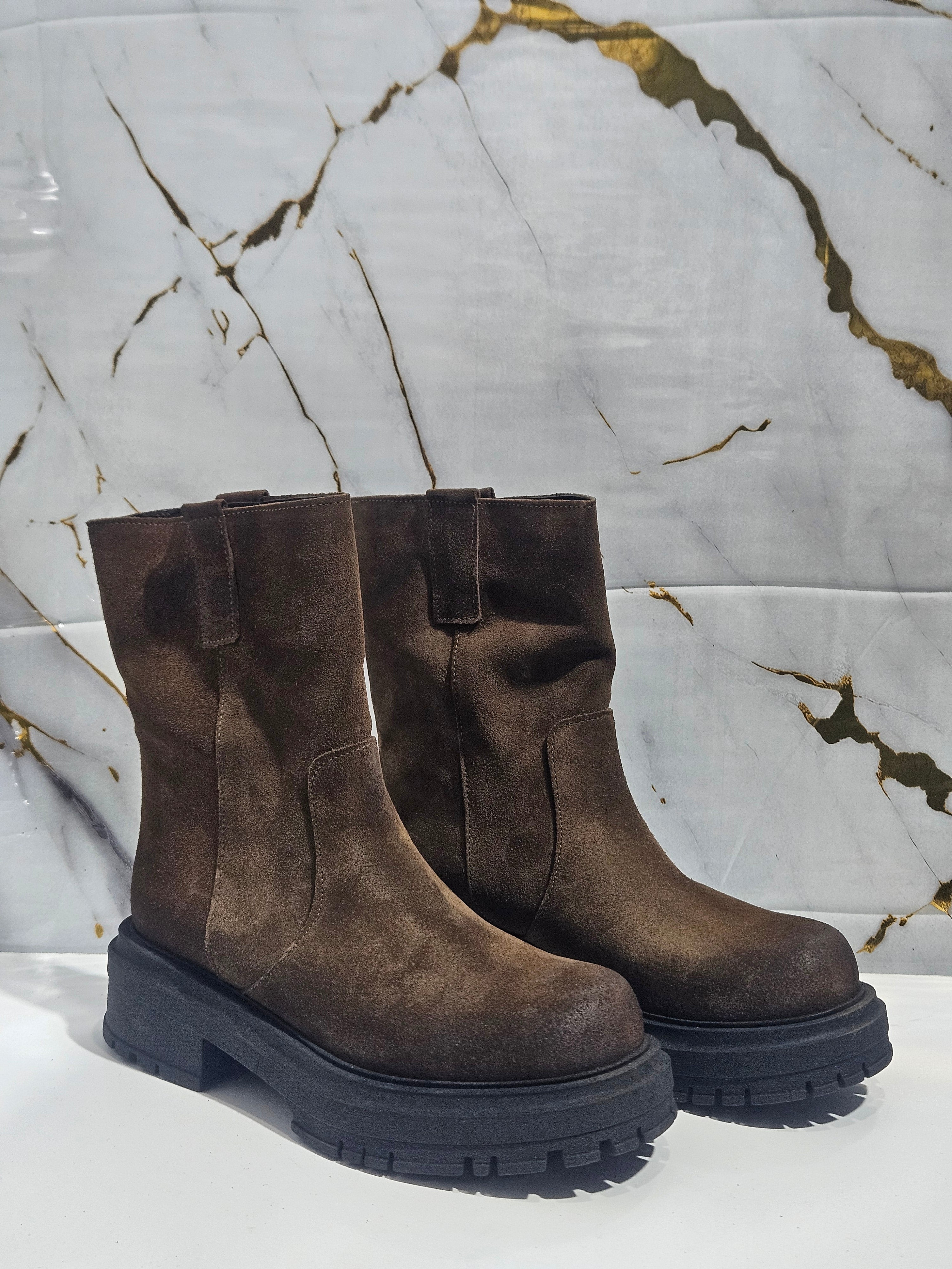 ADELE - Camoscio Fango