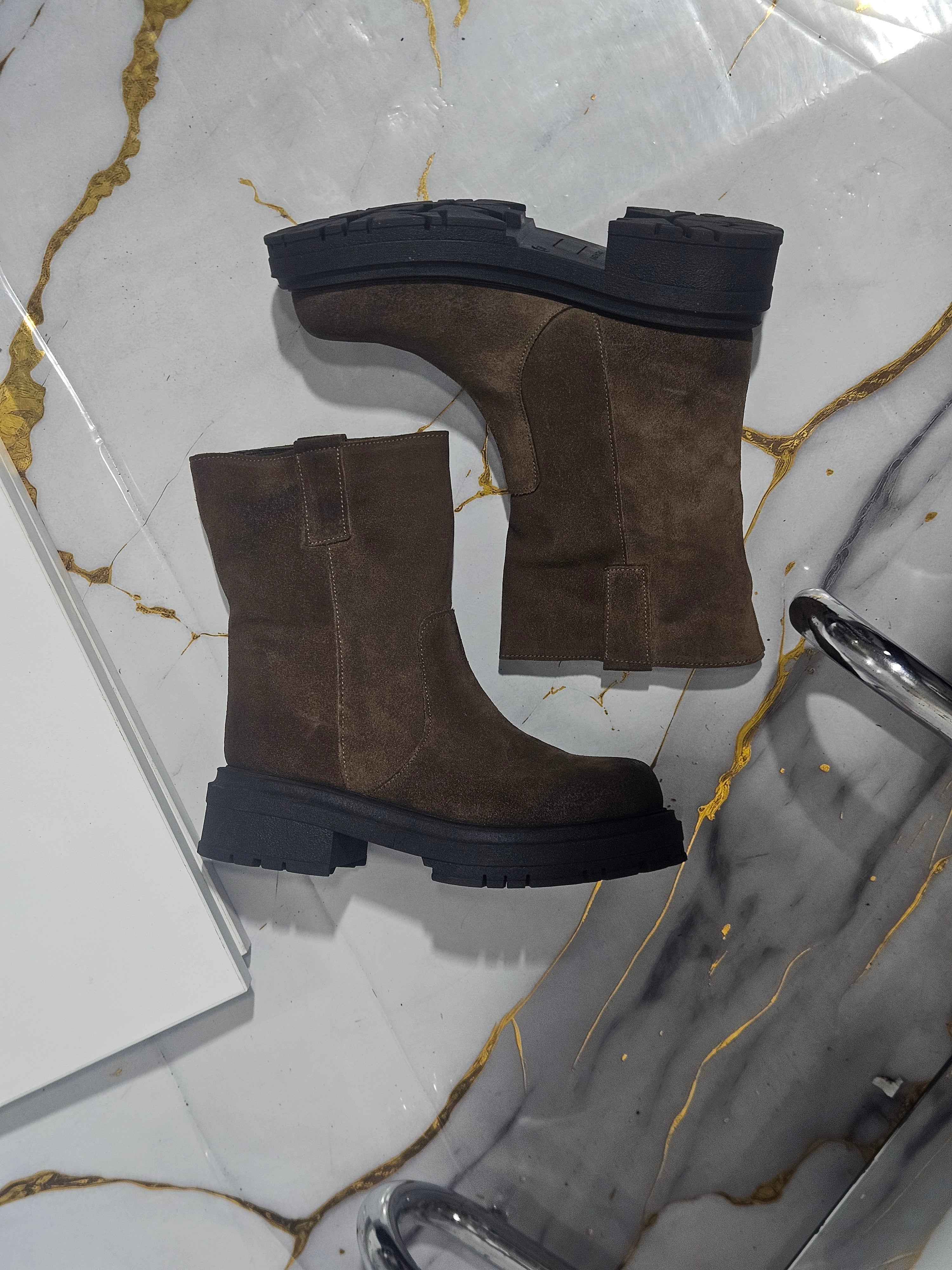 ADELE - Camoscio Fango