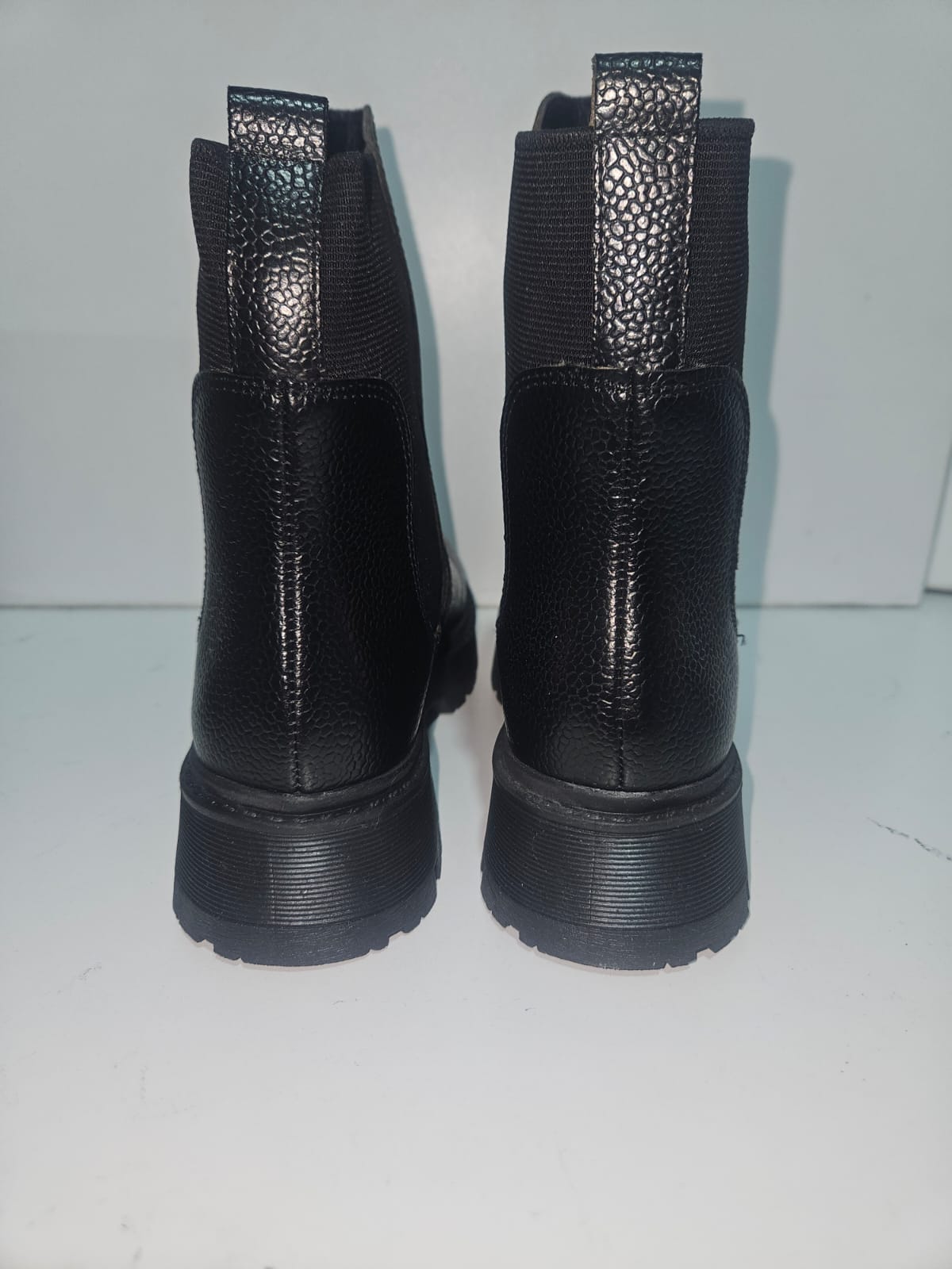 GINGER NERO MARTELLATO