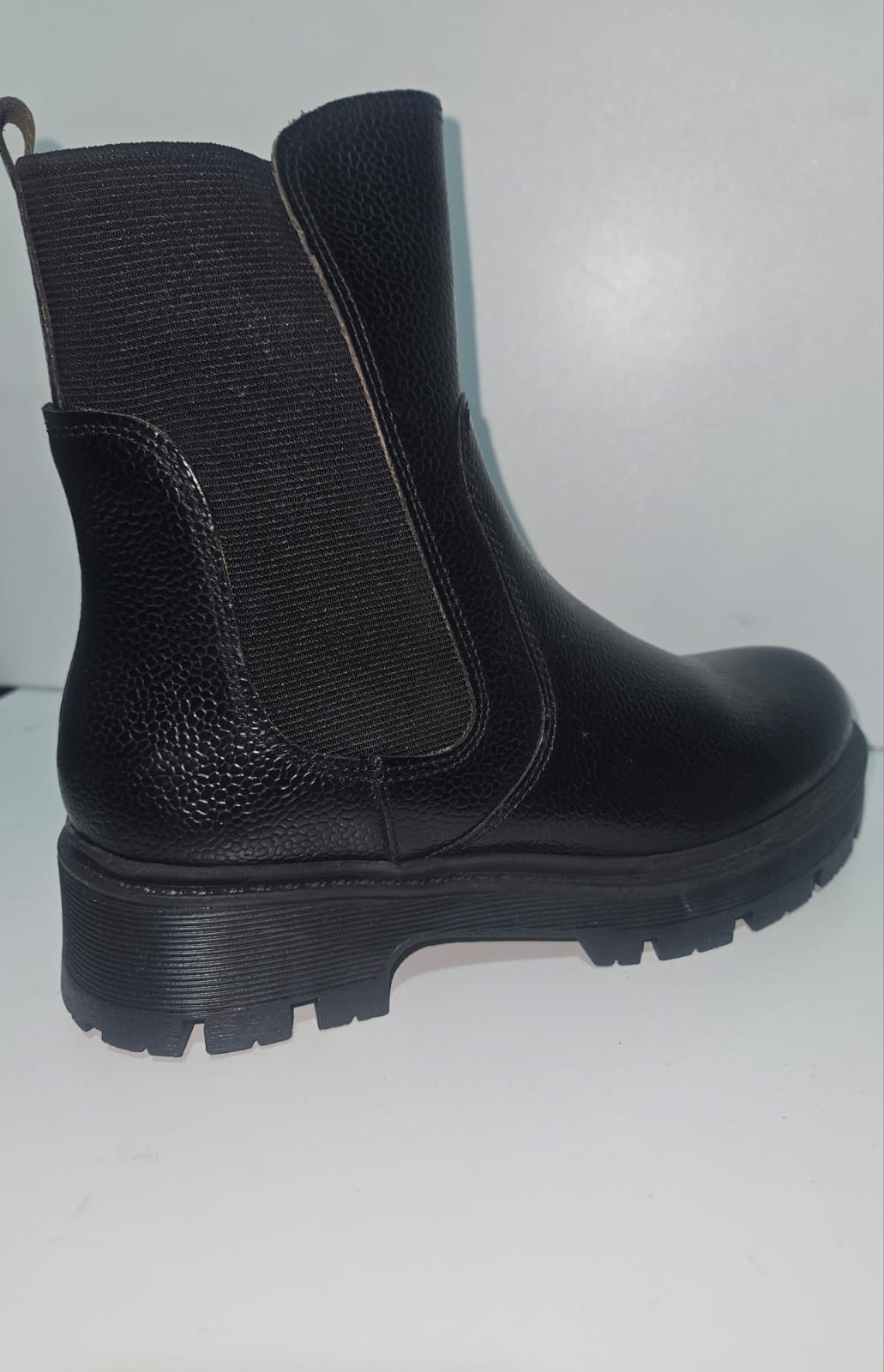 GINGER NERO MARTELLATO