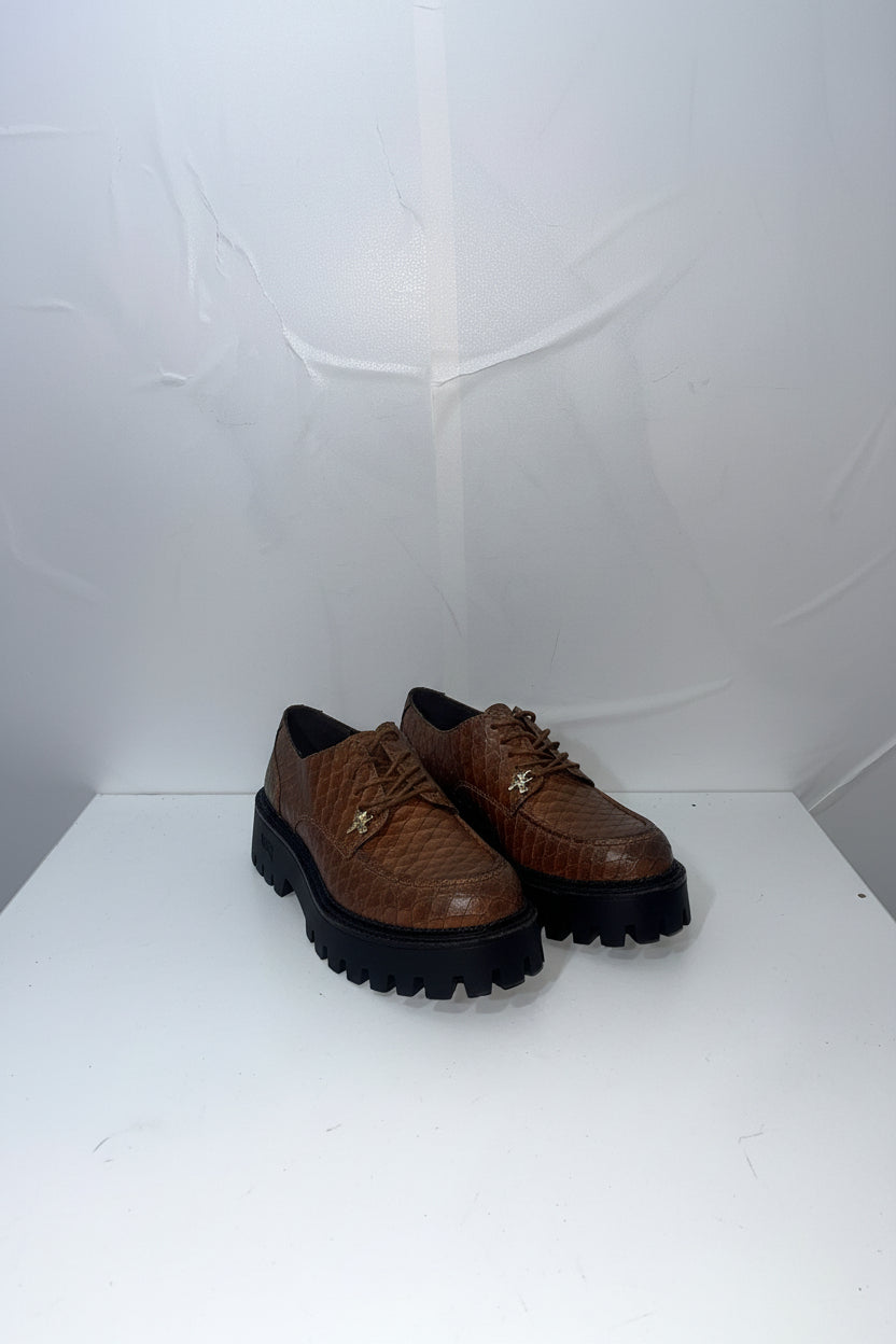 Stringate in Pelle Effetto Cocco - Marrone