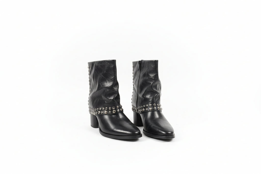 Stivaletti Neri in Pelle con Borchie e Tacco Medio