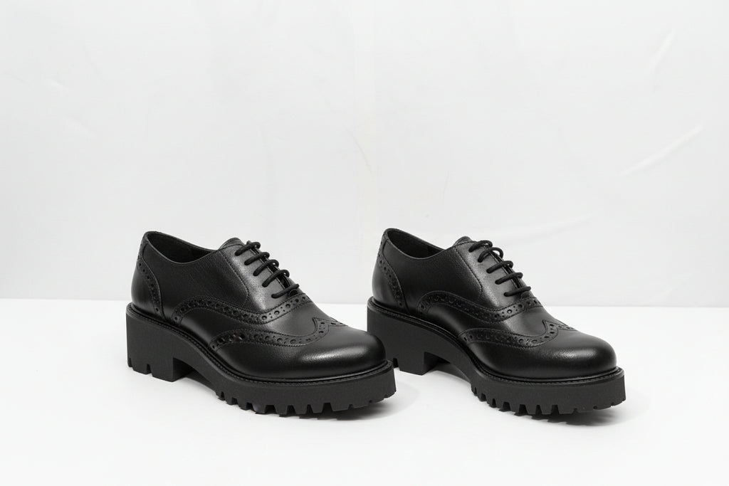Stringate Oxford Nere in Pelle con Suola Chunky