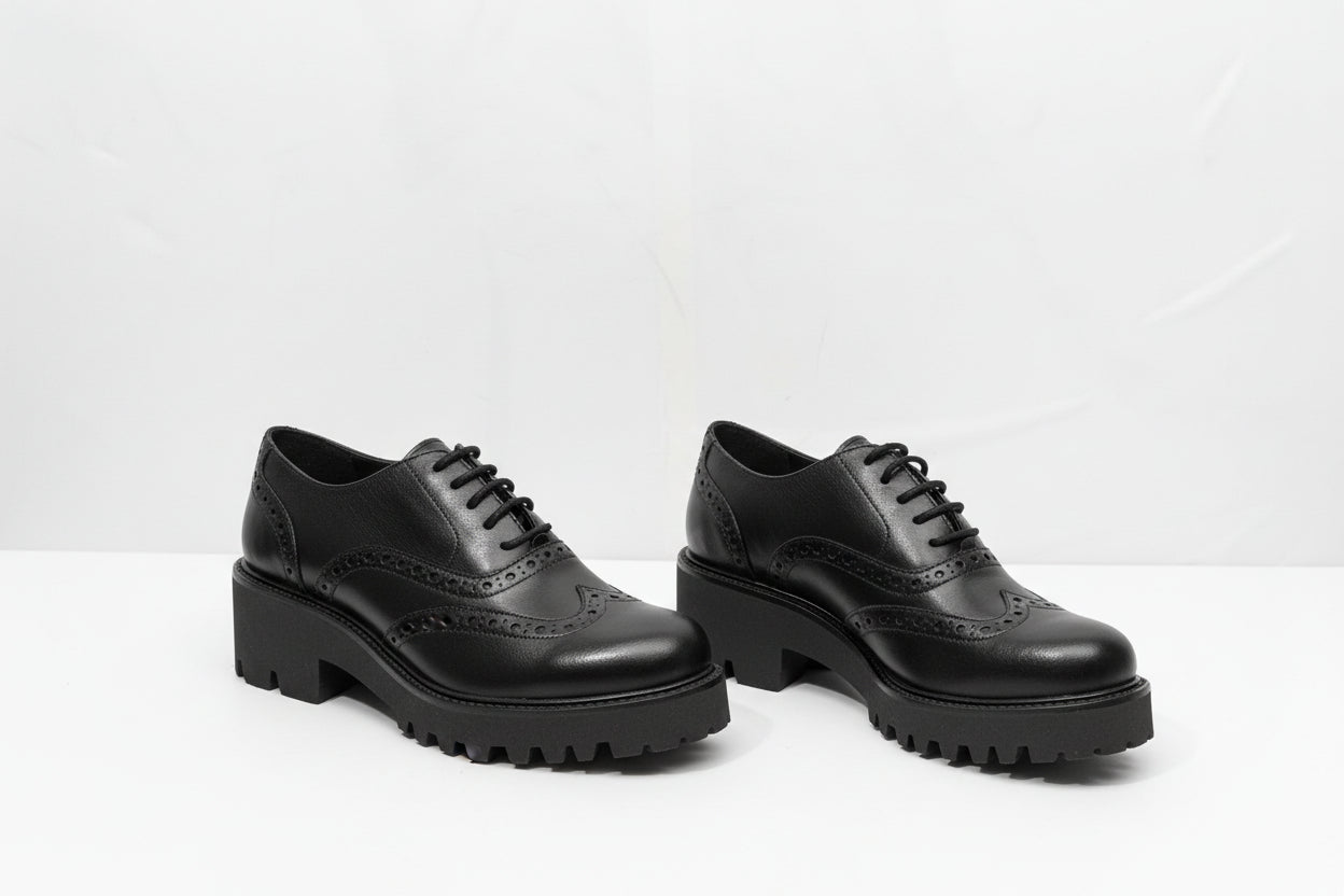 Stringate Oxford Nere in Pelle con Suola Chunky