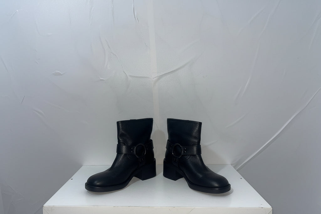 Stivaletti Biker Neri in Pelle con Fibbie e Tacco Medio