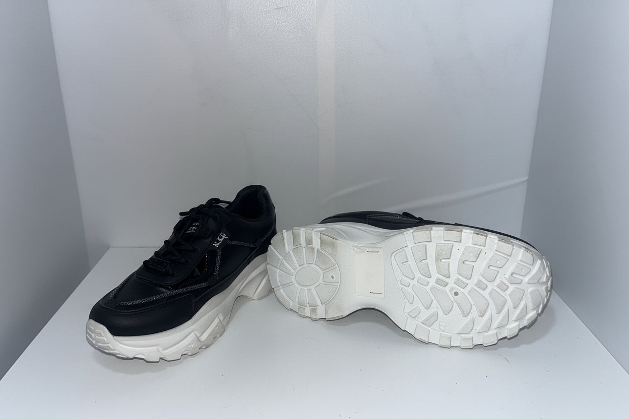 Sneakers Chunky Nere e Bianche con Suola Platform