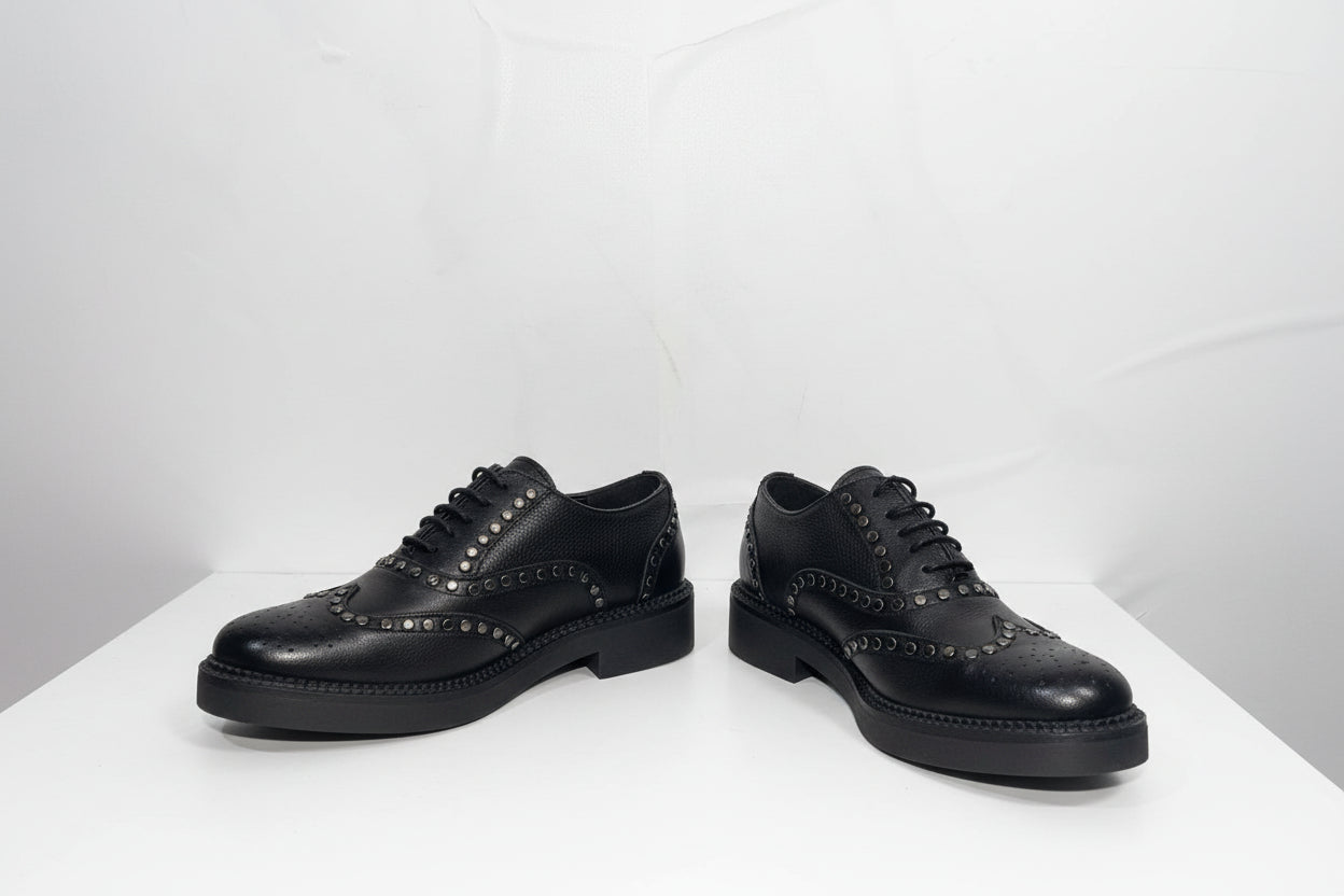 Stringate Brogue Nere con Borchie - Campione Taglia 37