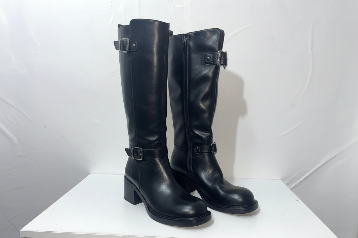 Stivali Alti Neri in Pelle con Fibbie - Campione Taglia 37