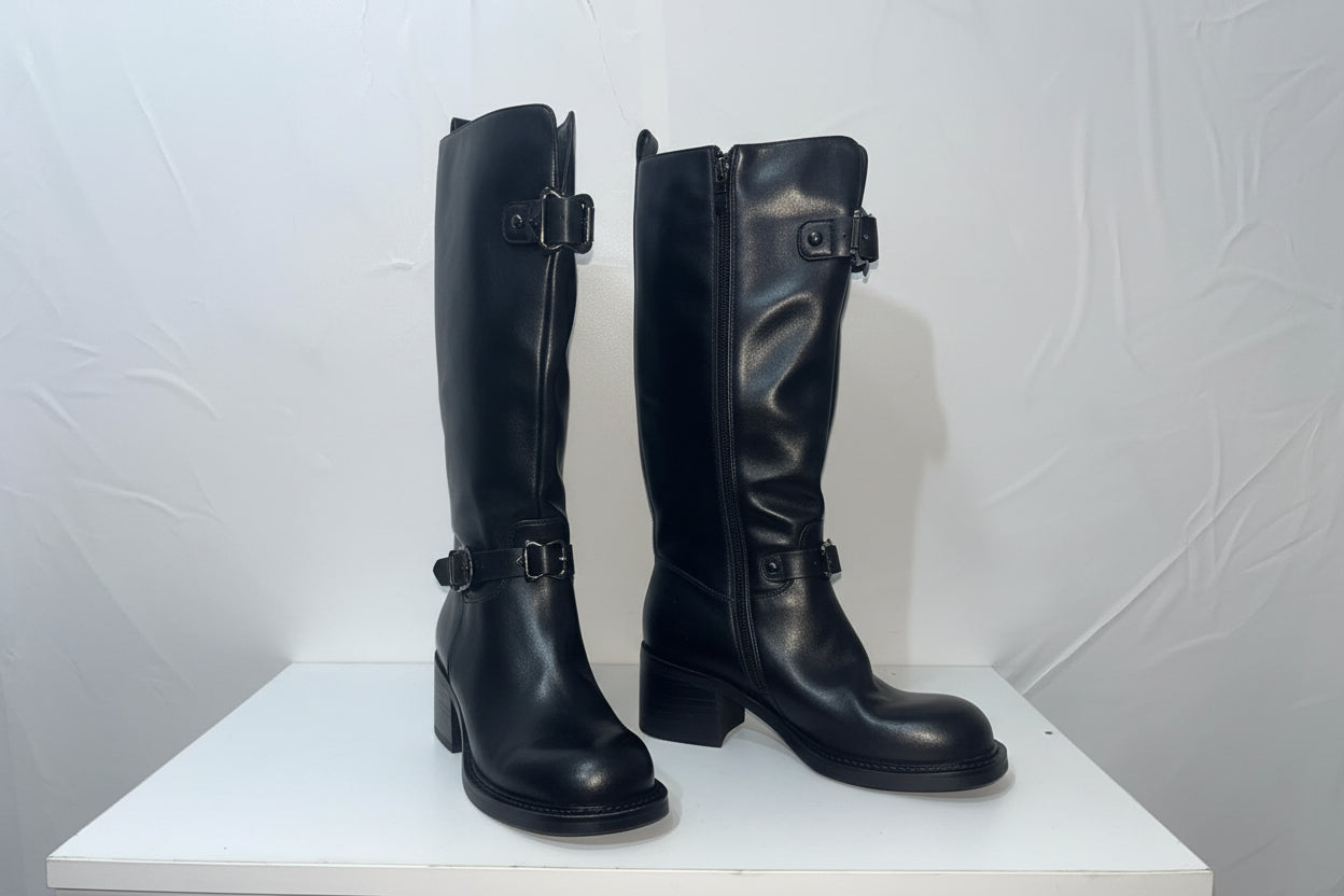 Stivali Alti Neri in Pelle con Fibbie - Campione Taglia 37
