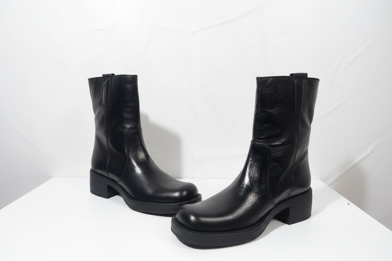 Stivaletti Texani Neri in Pelle Lucida - Campione Taglia 37