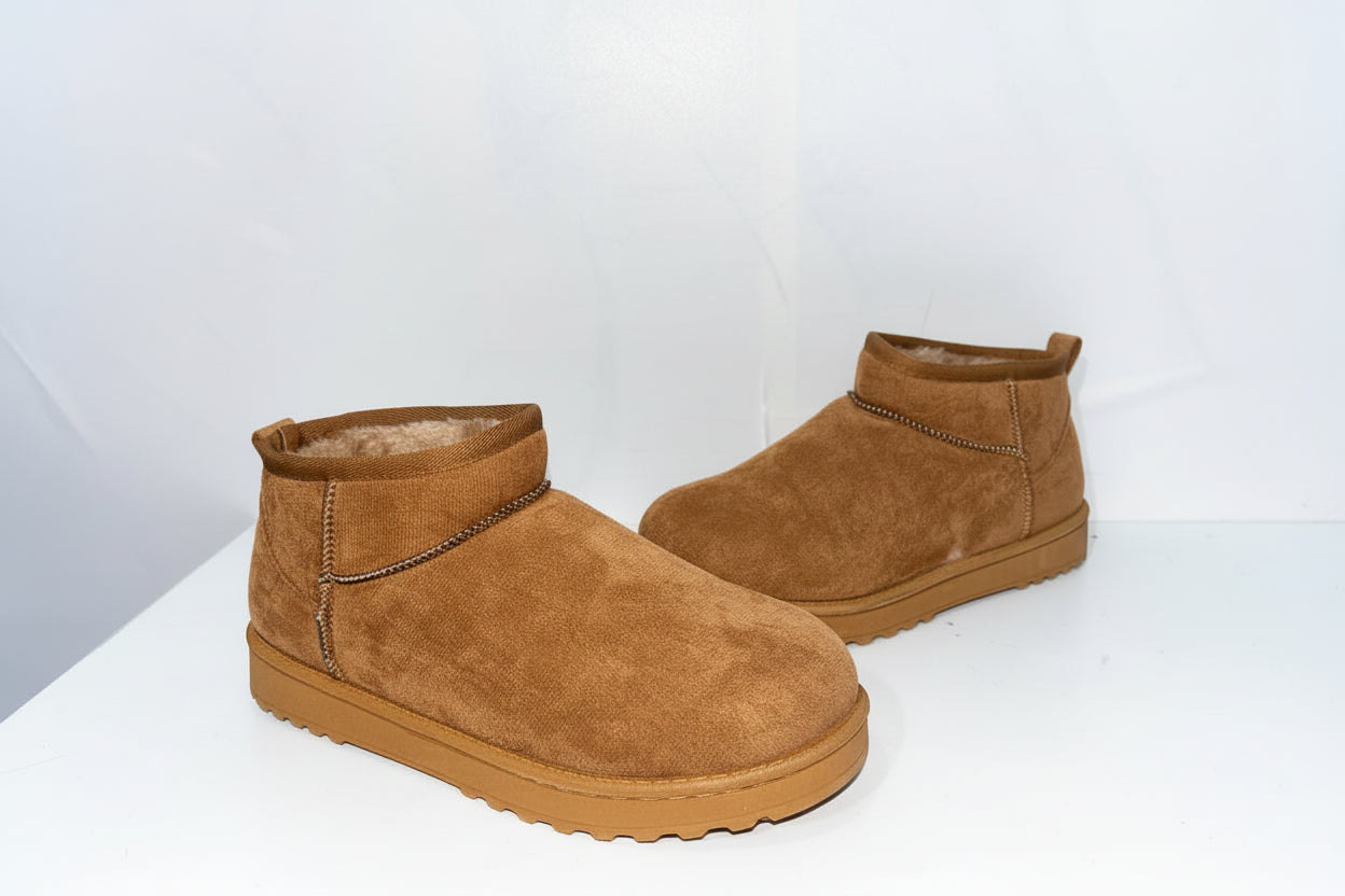 Stivaletti Bassi in Camoscio Cammello con Dettaglio Elastico